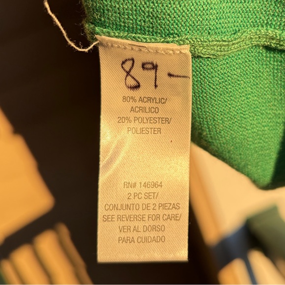 🆕🍏Signature by Robbie Bee Green Cropped Cardigan Bolero Casual Knit Size 14P - Picture 15 of 16